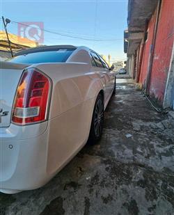 کرایسلەر 300